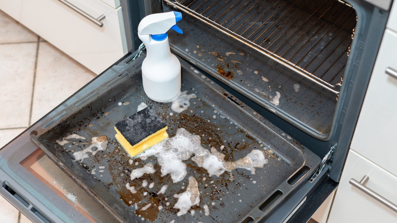 <a href="https://www.foodrepublic.com/2150451/clean-oven-how-often/" target="_blank">How Often Should You Clean Your Oven? (It’s Probably More Than You Think)</a>