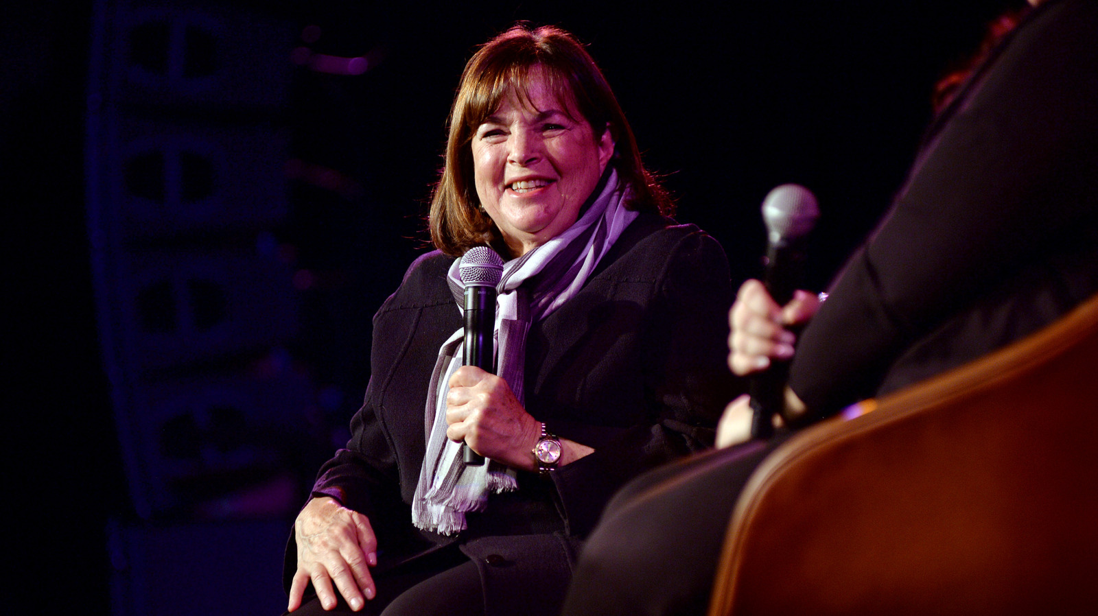 <a href="https://www.foodrepublic.com/1961501/ina-garten-the-barefoot-contessa-store/" target="_blank">How The ‘Stupidest Thing’ Ina Garten Ever Did Shaped Her Future</a>