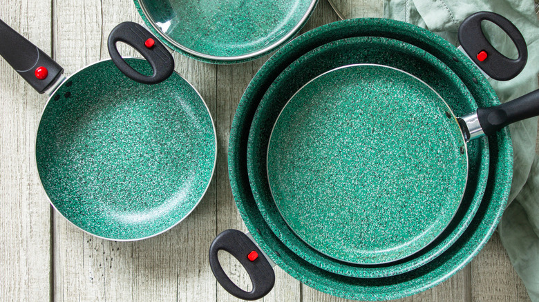 Green ceramic coated pan set
