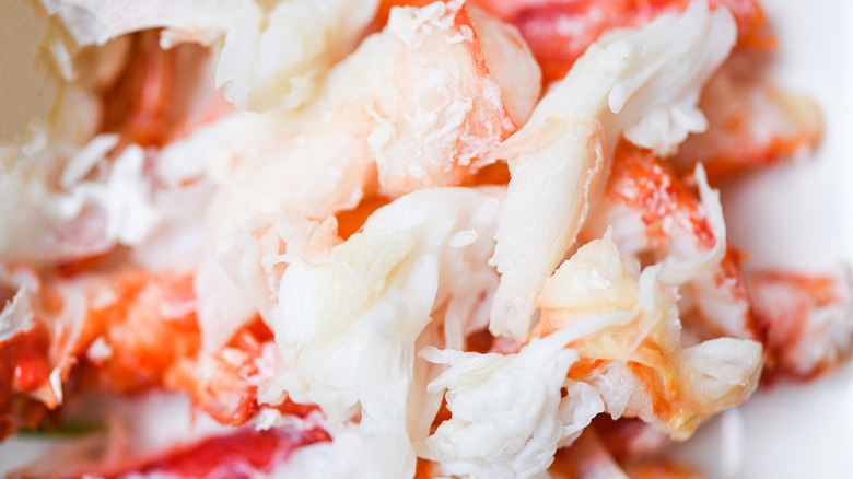 clean Alaskan king crab meat 