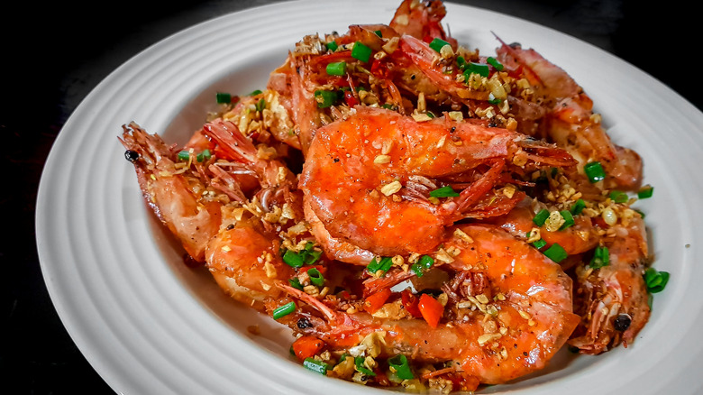 salt and pepper shrimp stir-fry