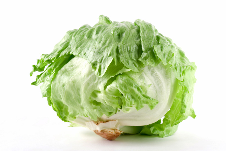 How To Core A Head Of Lettuce In One Firm Smash. No Knife Required!