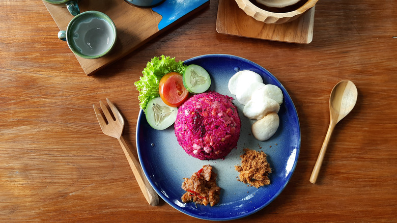 Dragon fruit fried rice