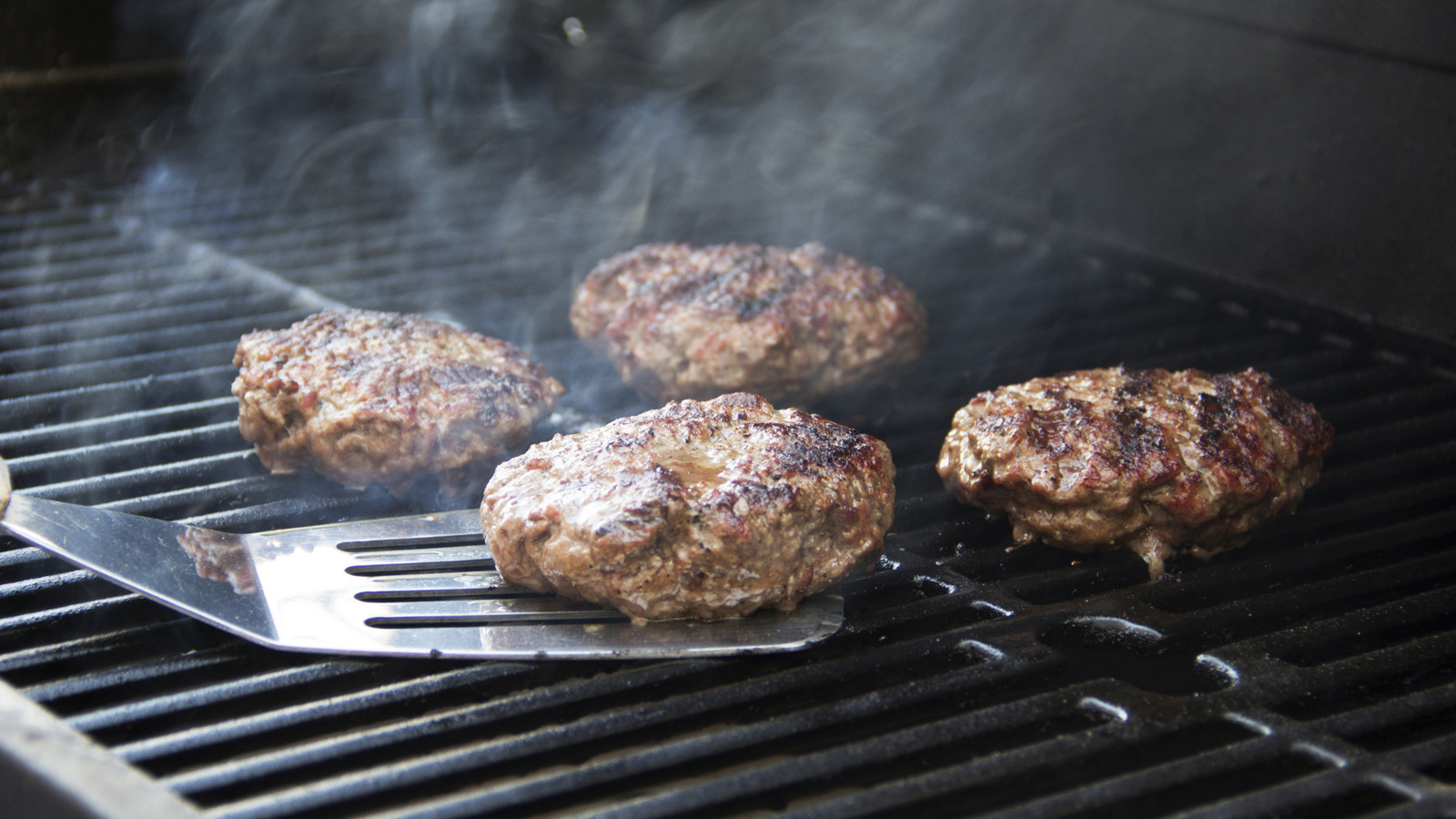 Chill Your Patties Overnight To Ensure Burgers Don't Crumble On The Grill