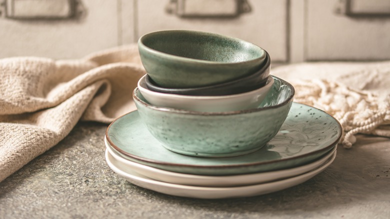 Stoneware plates and bowls