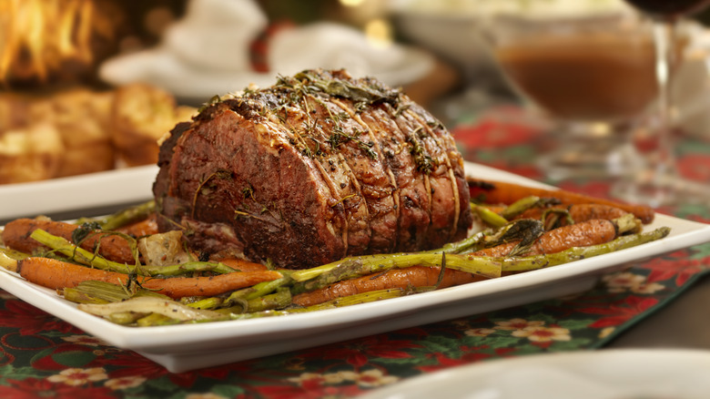 roast meat on dinner party table