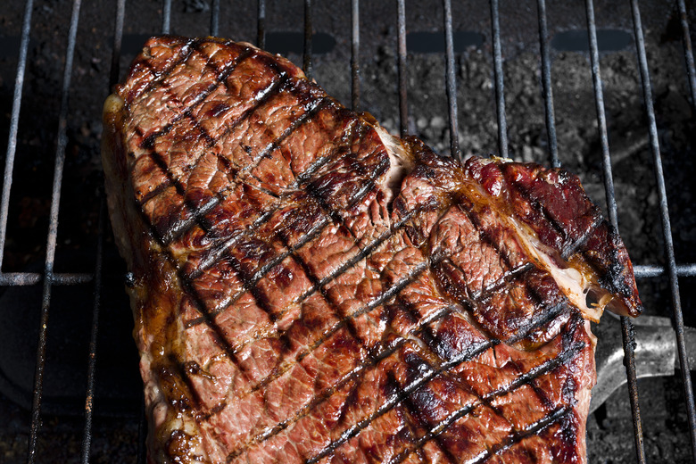 How To Make Hatch Marks On Steak