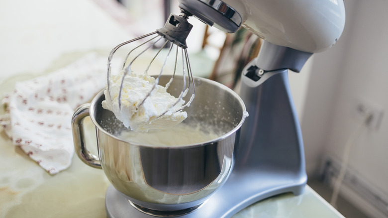 Stand mixer with whisk attachment