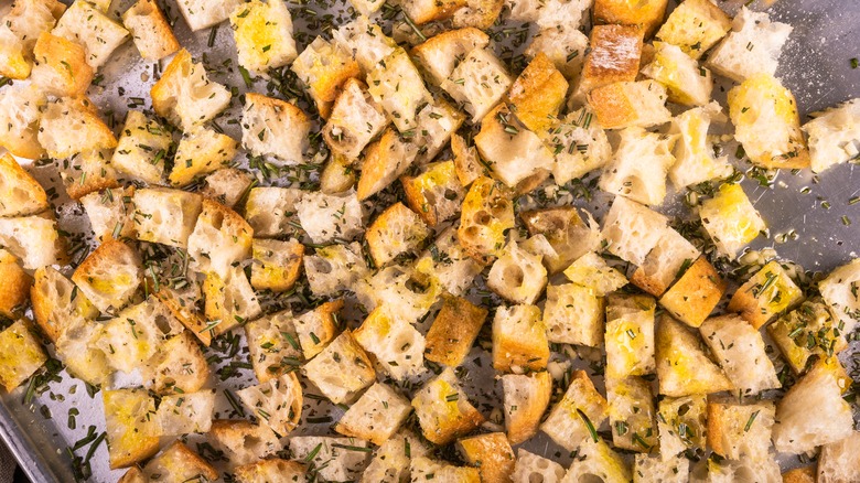 Bread cubes coated in seasonings