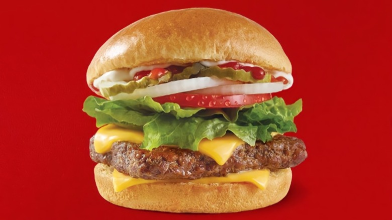 Wendy's Dave's single cheeseburger