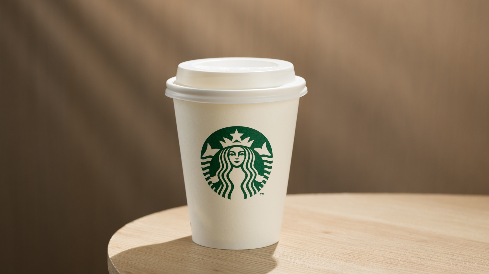 <a href="https://www.foodrepublic.com/2108057/starbucks-highest-protein-drink-venti-matcha/" target="_blank">How To Order Starbucks’ Highest-Protein Drink (It Packs 70 Grams)</a>