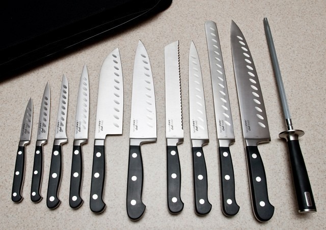 Beginner's Guide to Kitchen Knives - QFC