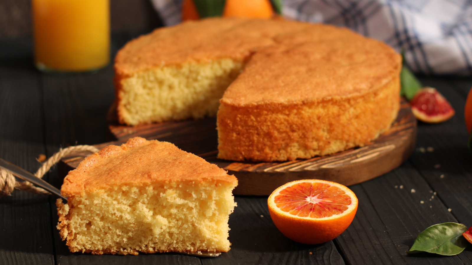 <a href="https://www.foodrepublic.com/1883904/how-to-substitute-oil-butter-boxed-cake/" target="_blank">How To Properly Substitute Oil For Butter In Your Boxed Cake Mix</a>