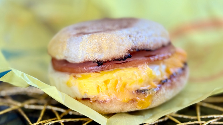english muffin egg sandwich with Canadian bacon