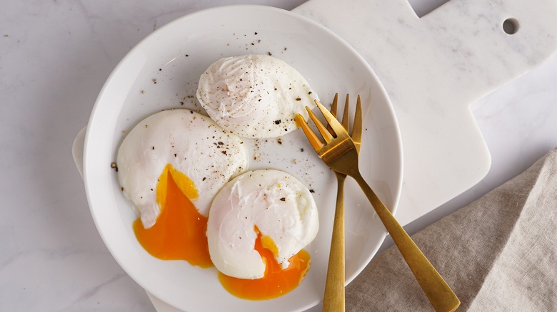 plate of poached eggs