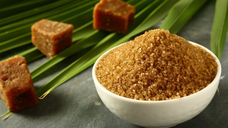 Bowl of brown sugar and hard sugar cubes