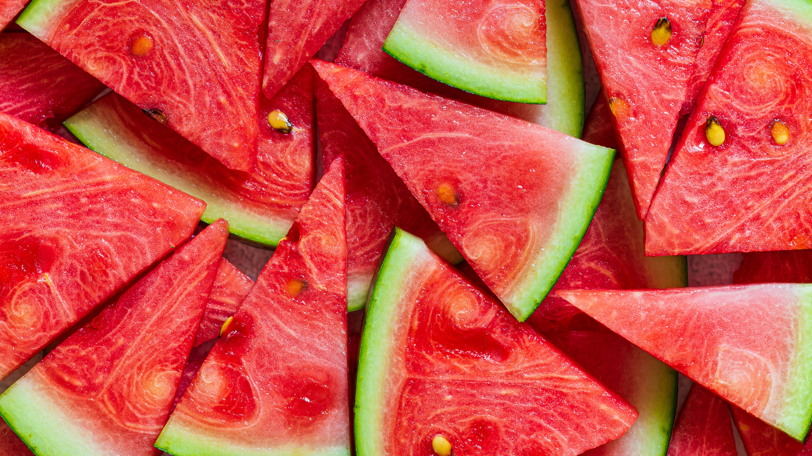 Don't throw away bland watermelon, sweeten them up instead with some salt.