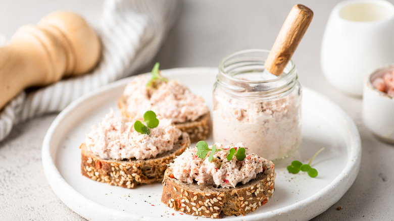 Fish rillettes on bread