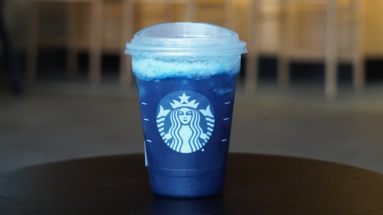 Starbucks' Blue Coconut Lemonade Refresher