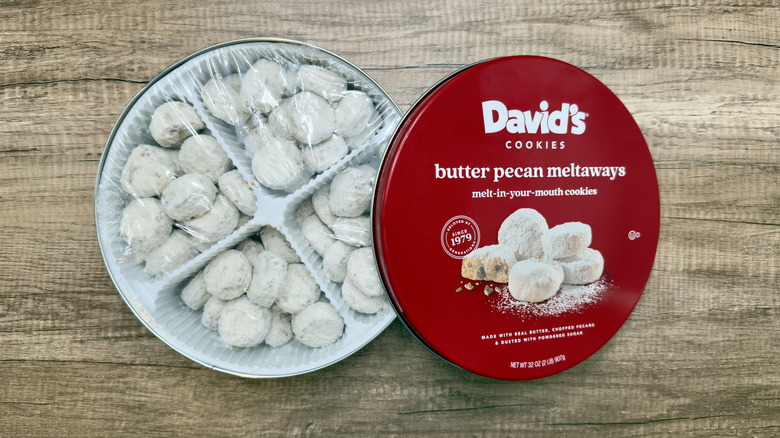 David's Butter Pecan Meltaways open tin
