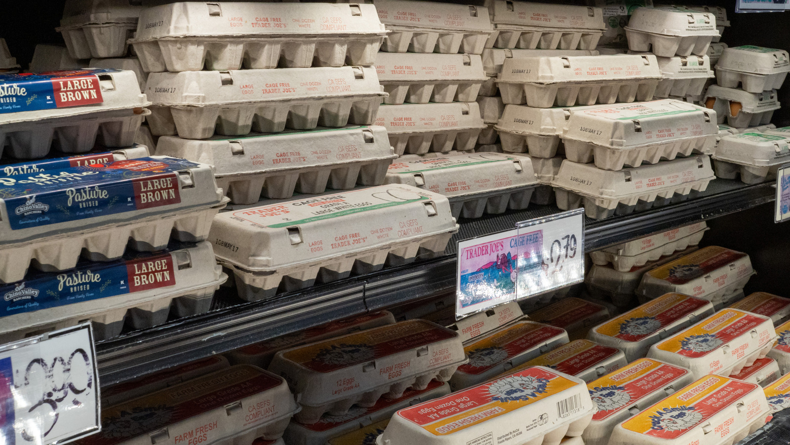 <a href="https://www.foodrepublic.com/1783845/trader-joes-egg-shortage-limit/" target="_blank">If You’re Shopping For Eggs At Trader Joe’s, There’s A Temporary Restriction You Should Know</a>