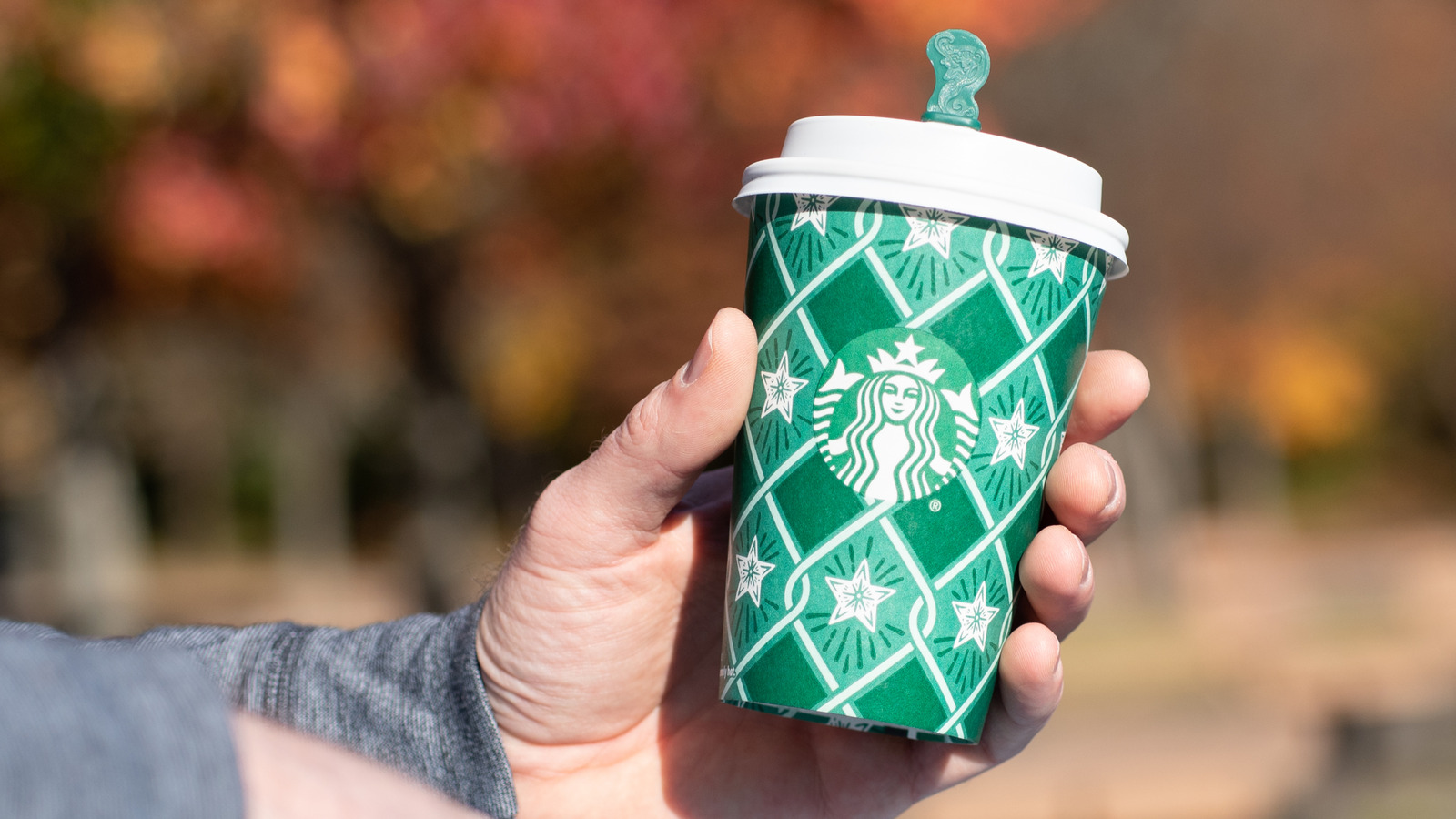 <a href="https://www.foodrepublic.com/1918948/discontinued-starbucks-fall-menu-item-reddit/" target="_blank">‘I’m Heartbroken’: The Discontinued Starbucks Drink Reddit Will Miss This Fall</a>