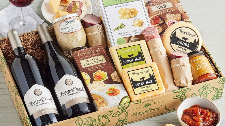 Harry and David cheese and wine gift set