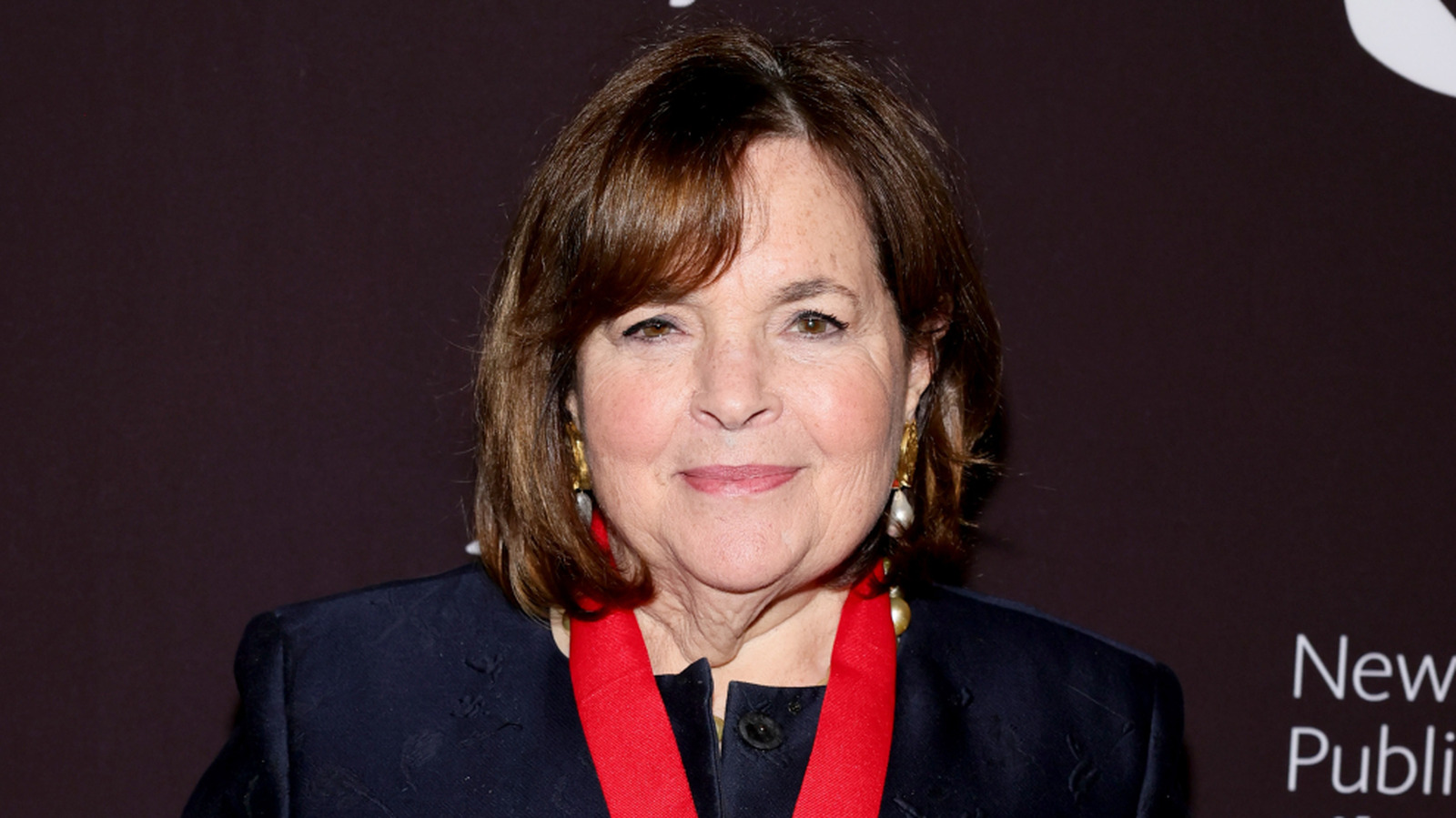 <a href="https://www.foodrepublic.com/1724842/ina-garten-new-years-eve-dish-three-ingredients/" target="_blank">Ina Garten’s Go-To New Year’s Eve Dish Requires Just 3 Ingredients</a>