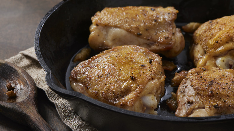 skillet roasted chicken thighs