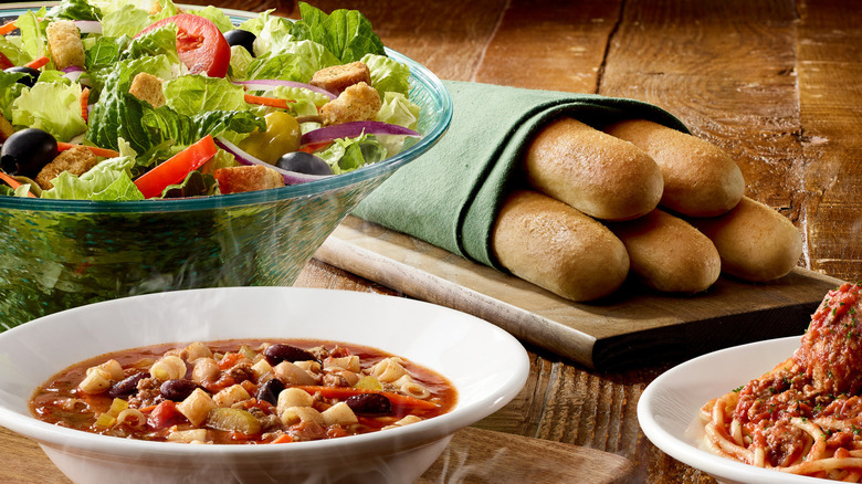 Various popular Olive Garden dishes