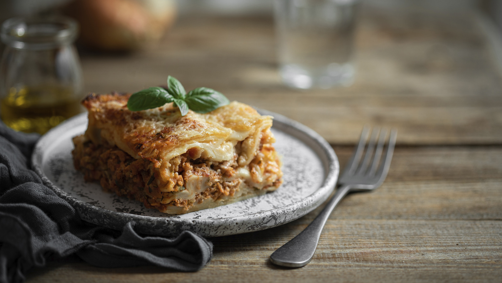 <a href="https://www.foodrepublic.com/1782469/is-ricotta-traditional-lasagna/" target="_blank">Is Ricotta In Lasagna Traditionally Italian?</a>