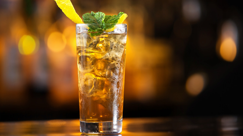 Long island iced tea cocktail in a bar 