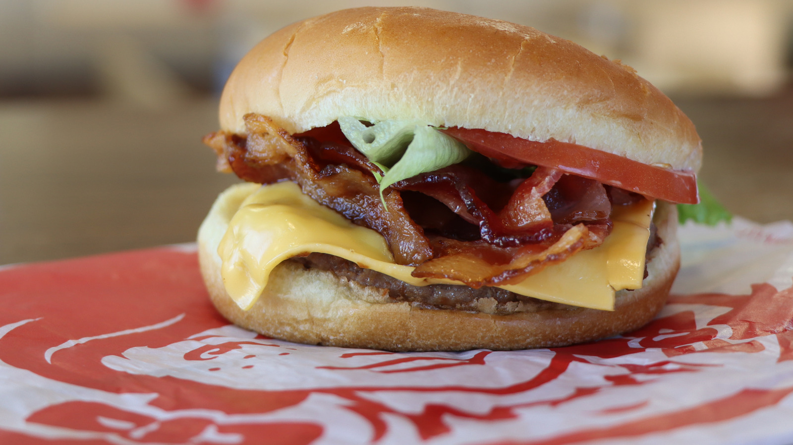 <a href="https://www.foodrepublic.com/2208186/wendys-bacon-fresh-precooked/" target="_blank">Is Wendy’s Bacon Fresh Or Precooked?</a>