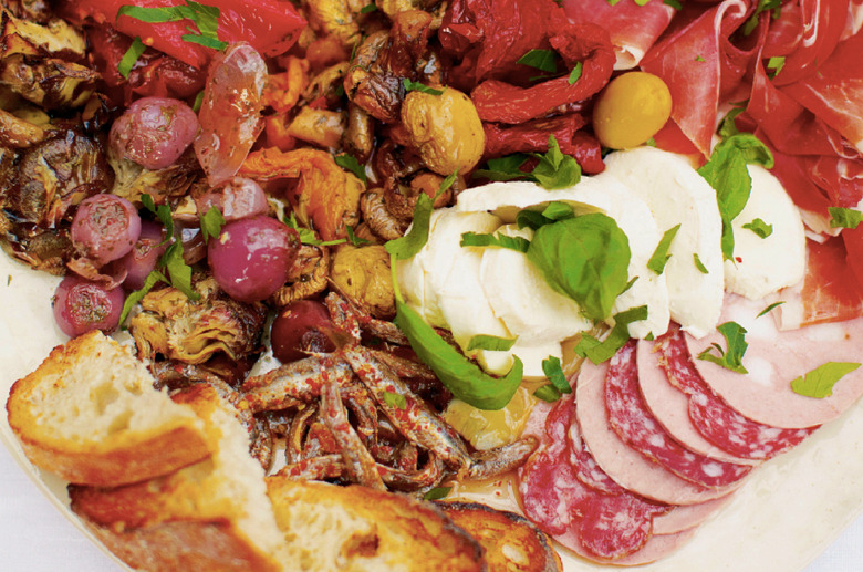 Italian 101: Traditional Antipasto Recipe