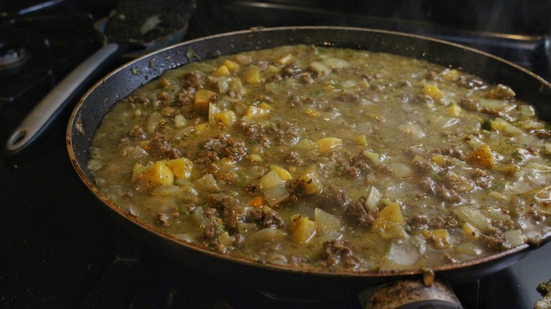 skillet of pot pie filling