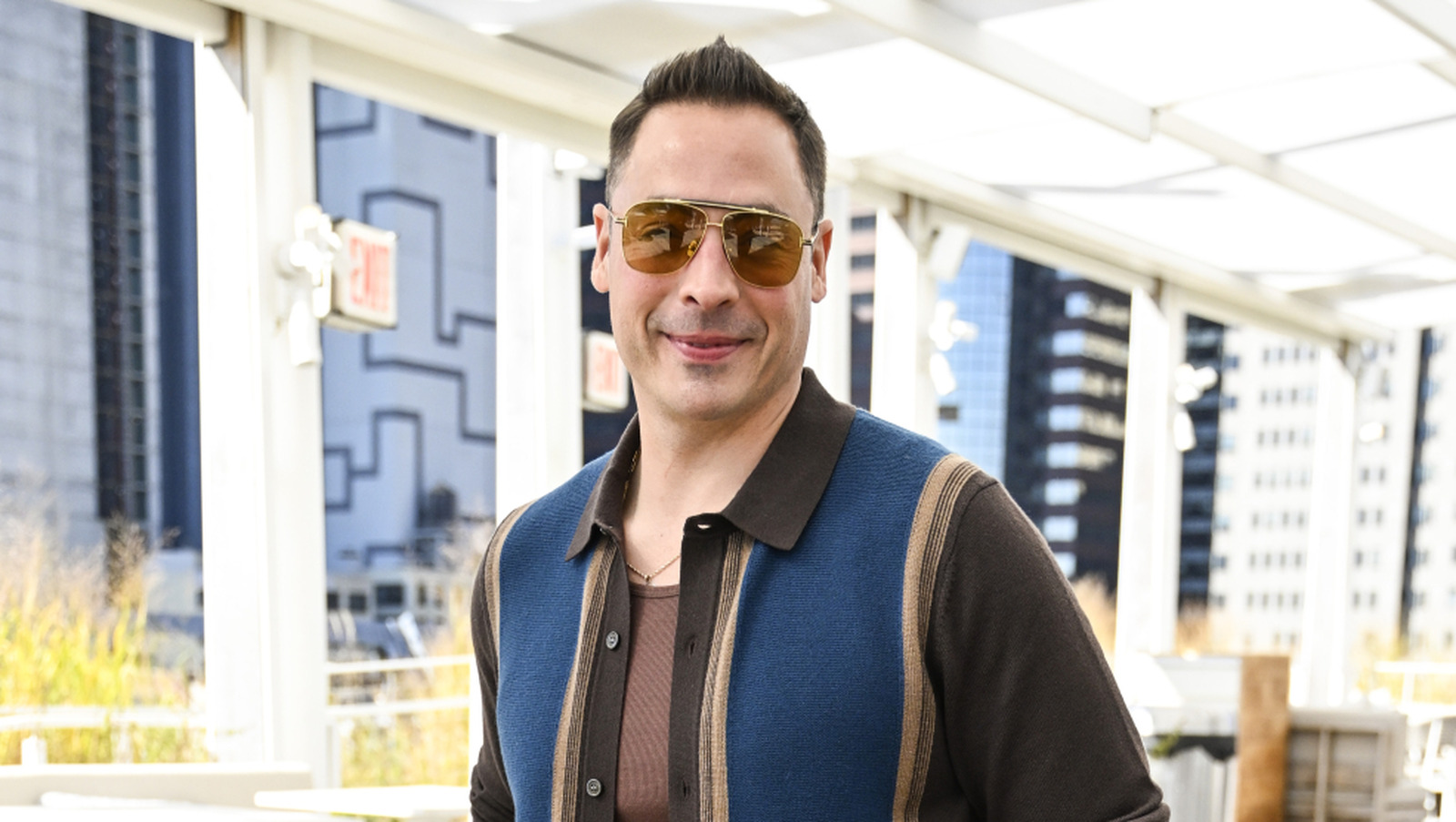 Jeffrey Mauro Has An Easy Way To Steam Hot Dog Buns jeffrey-mauro-has-an-easy-way-to-steam-hot-dog-buns