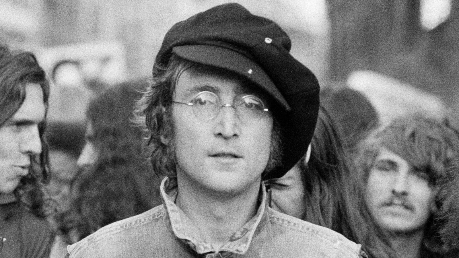<a href="https://www.foodrepublic.com/2093015/john-lennon-last-meal-deli-corned-beef-sandwich-tea/" target="_blank">John Lennon’s Last Meal Was This Iconic Sandwich In NYC</a>