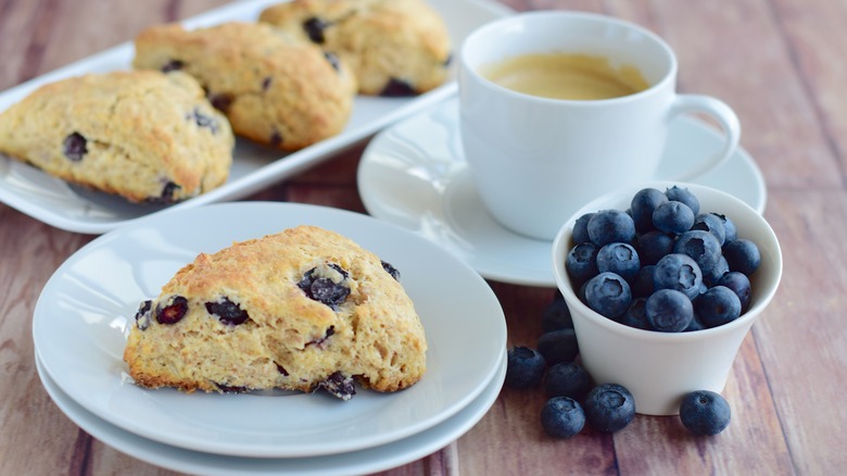 blueberry scones with cup of tea