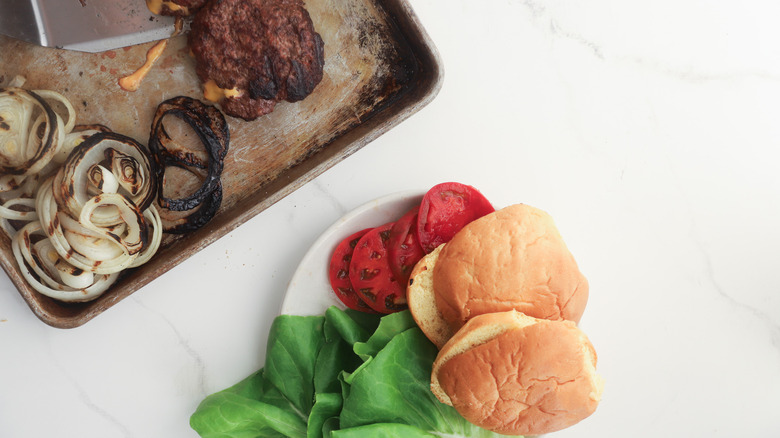 Assembling cheeseburgers