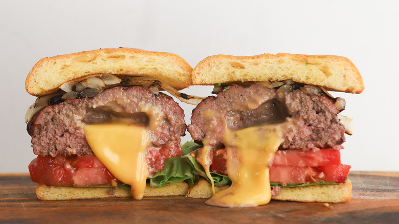 juicy lucy burgers with cheese