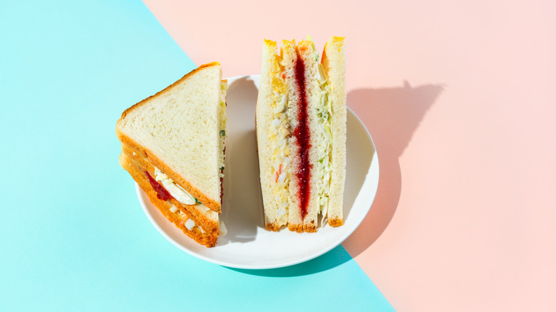 Inkigayo sandwich on a plate