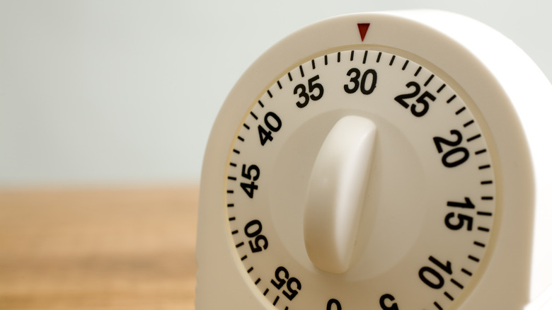 Kitchen timer set to 30 minutes