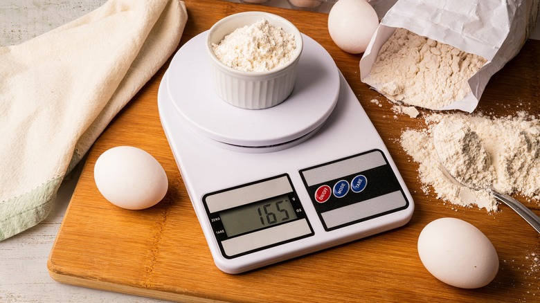 Kitchen scale with baking ingredients