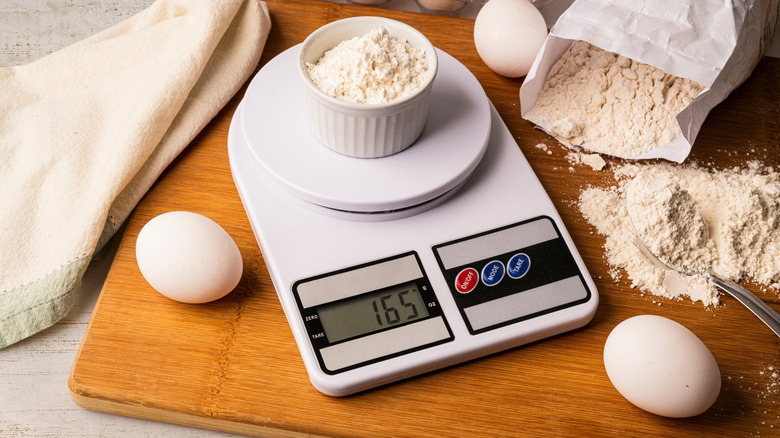 Kitchen scale with baking ingredients