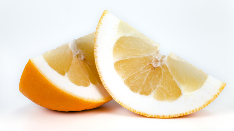 slices of white grapefruit