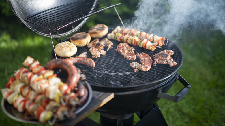 how long to cook cornish hens on gas grill