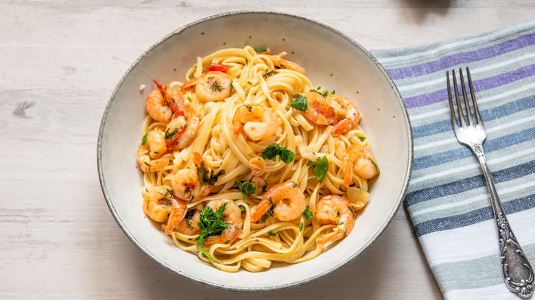 Shrimp scampi with linguine