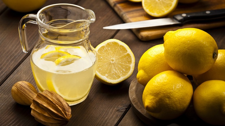 lemon water jug