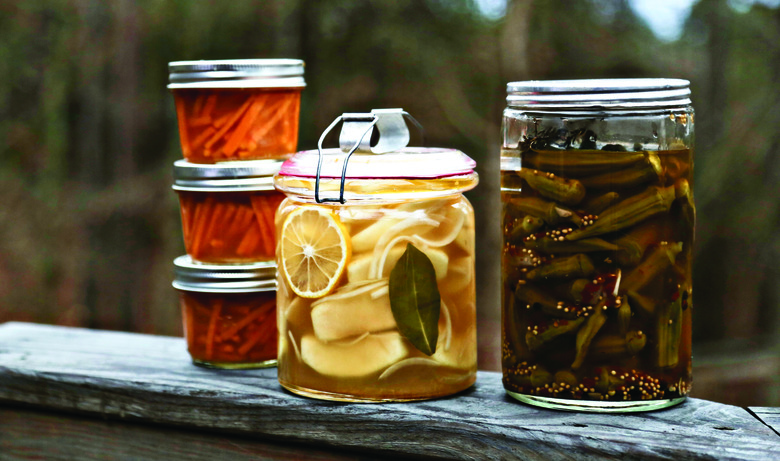 White Mountain Pickle Co. Mustard And Dill Pickling Kit