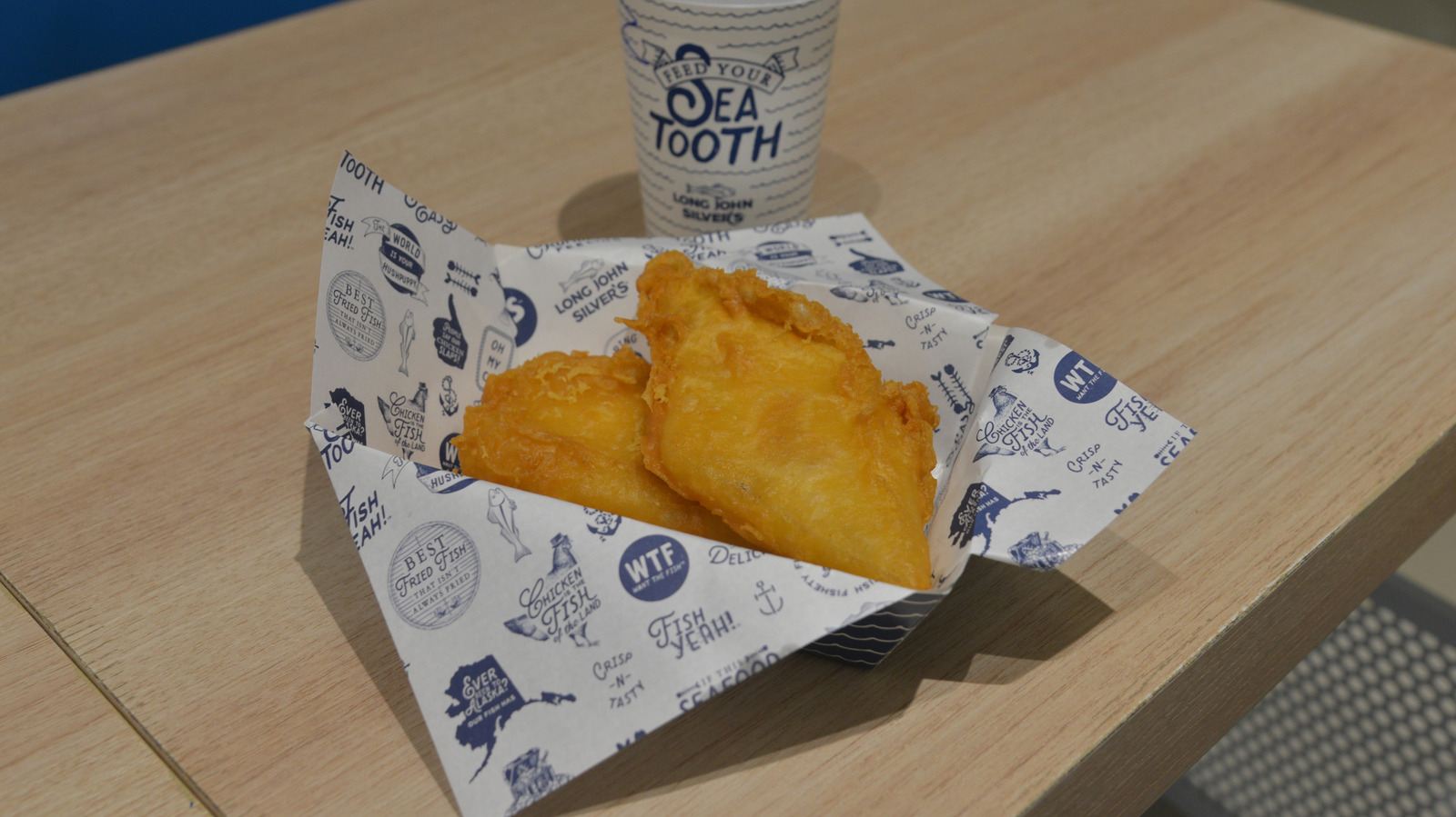 <a href="https://www.foodrepublic.com/2171888/discontinued-long-john-silvers-menu-item-corn/" target="_blank">Long John Silver’s Customers Wish This Item Would Return To The Menu</a>